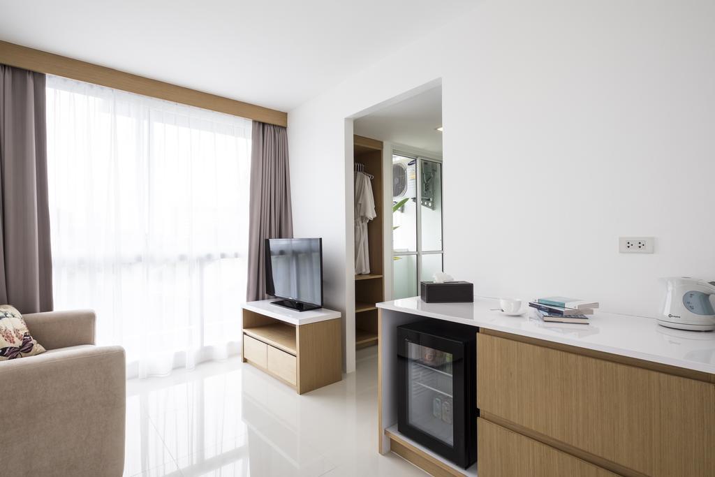 Modern Thai Lägenhet Phuket