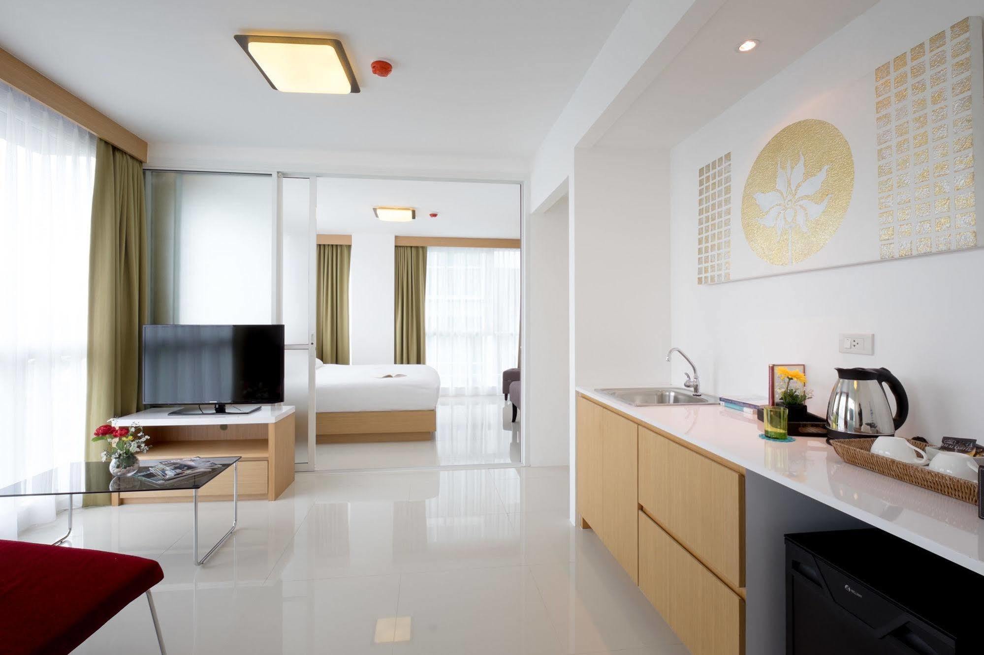 Modern Thai Lägenhet Phuket